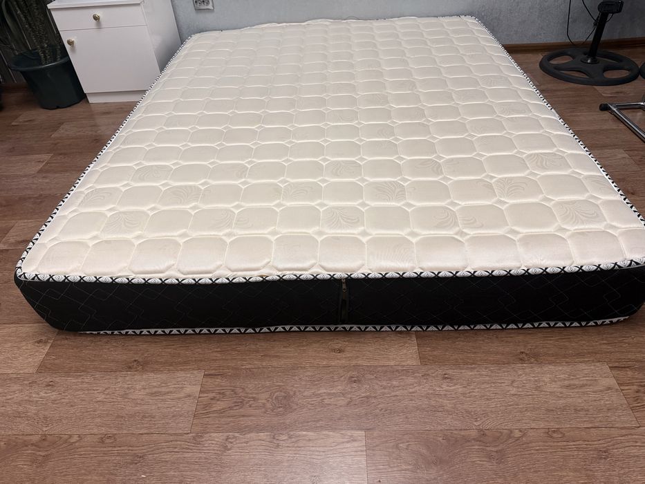 Продам матрас 160\200 стандартный