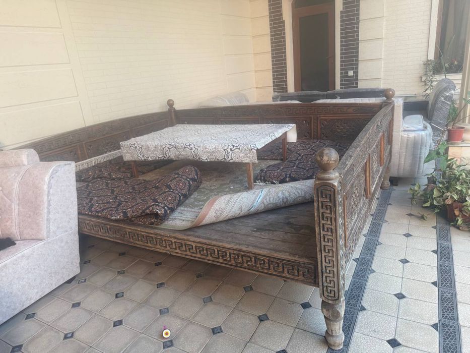 Сори крават лаклаворишкере