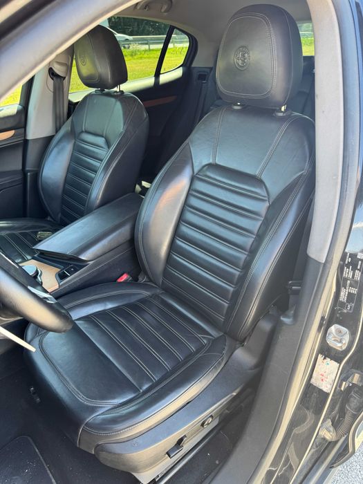 Alfa Romeo Stelvio Q4 2.2D 210hp 8ZF