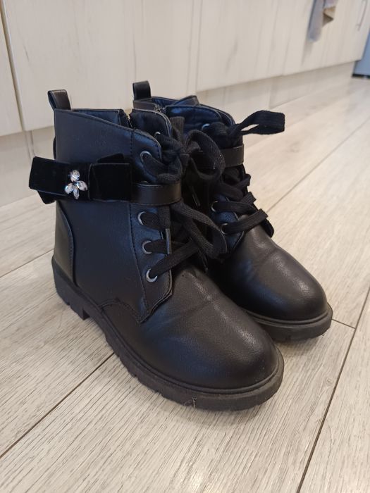 Детски черни боти,номер 32