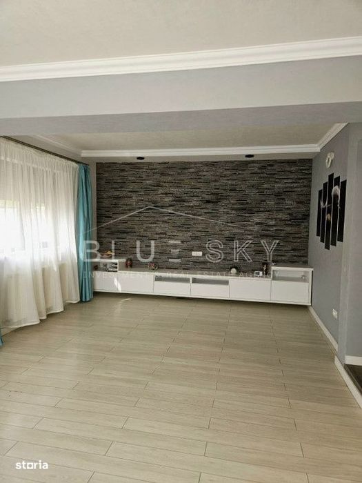Casa tip Duplex ideala pentru doua familii – confort, intimitate si