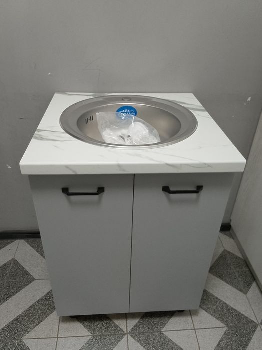 Продам мойки с тумбой