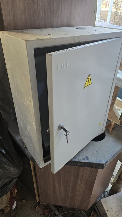 распределительный щик EKT 40×50×22