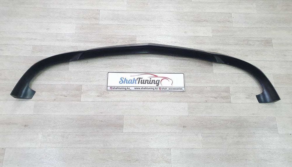 Сплитер на передний бампер AMG  W204