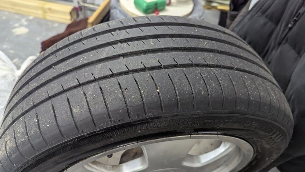 Шины с дисками 215/55/16