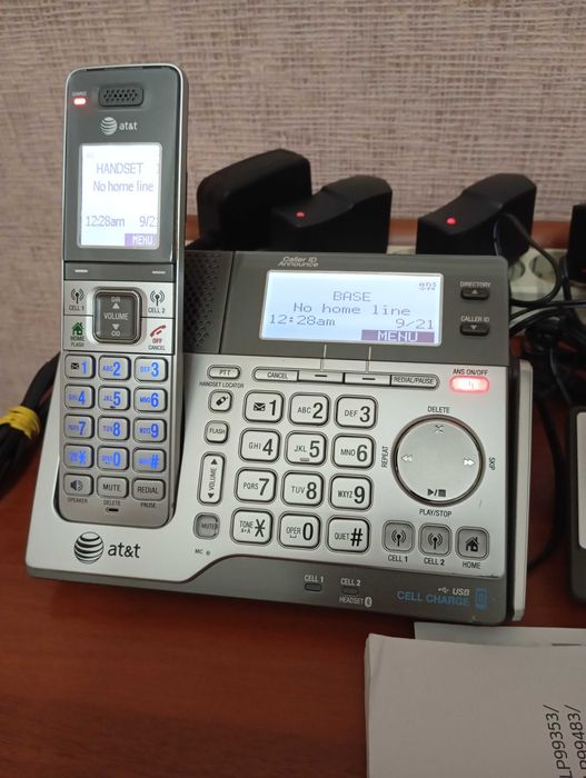 Продам радиотелефон AT&T четыре трубки на один телефонный номер.