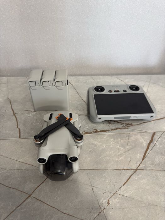 Продам Дрон dji mini 3 pro