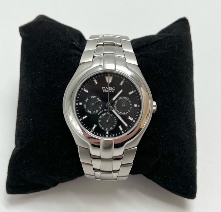 Уникален часовник