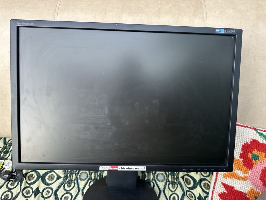 Момитор Samsung 2443BW-24