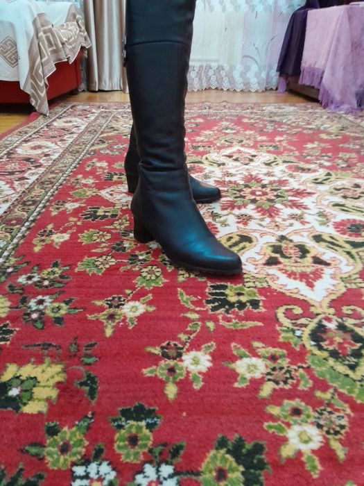 Продам сапоги кожанные