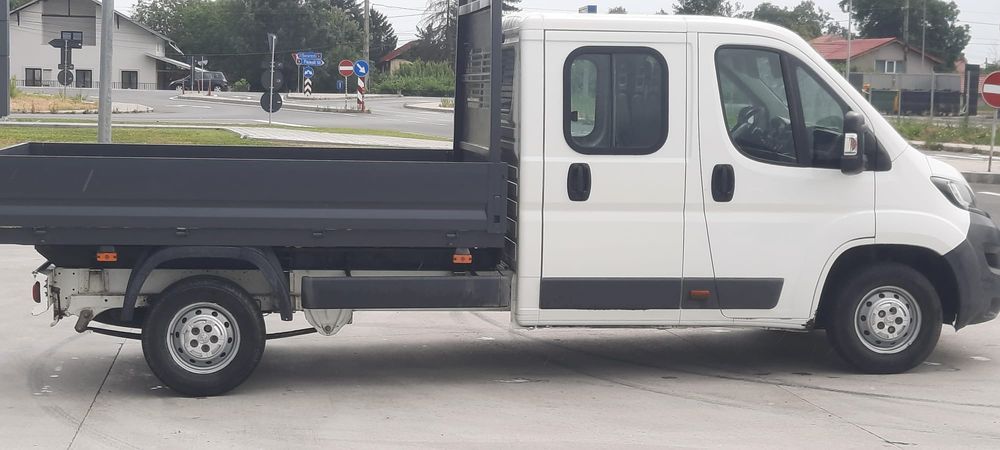 Autoutilitara duba-doka-obloane an 2016, cu 135 mii km verificabili Ac