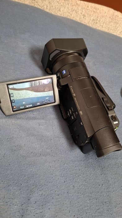 Camera video profesională sony ax100e
