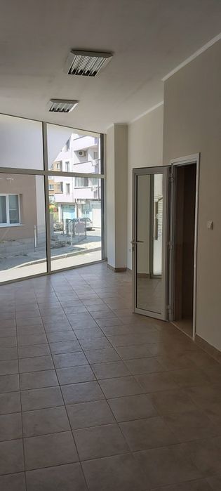 Дава се под наем Магазин в Стара Загора, Център - 54 кв.м за 280.5 € - Снимка #5