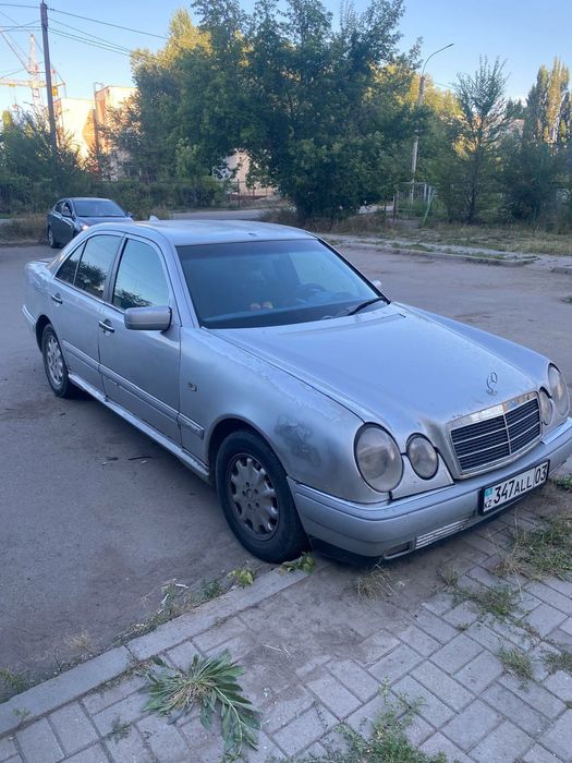 Продам мерседес W210