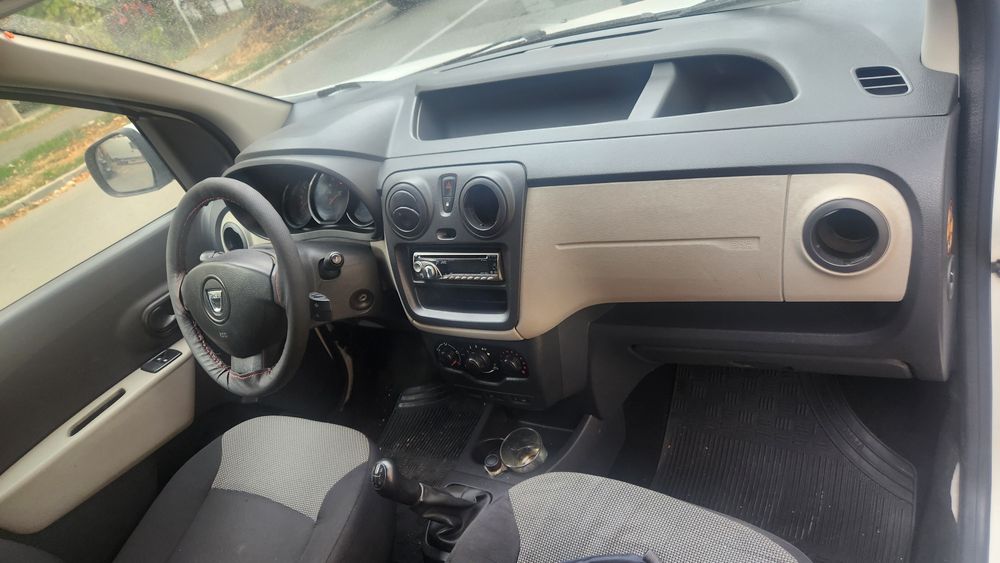Vând autoturism Dacia Doker
