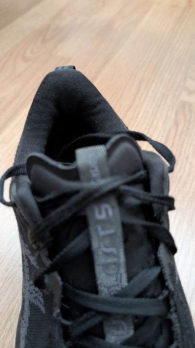 Pantofi alergare Asics Novablast 5 42.5