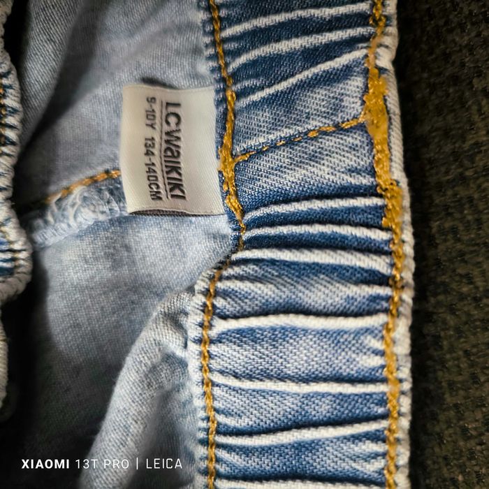 Детски дънки LC Waikiki