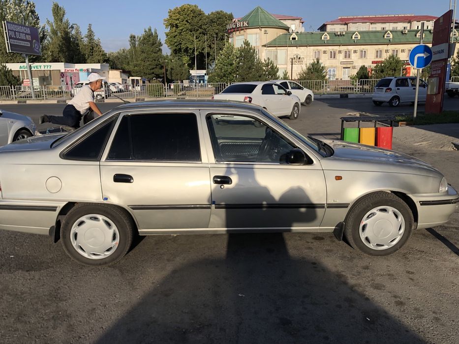 Nexia 1 sons sotiladi