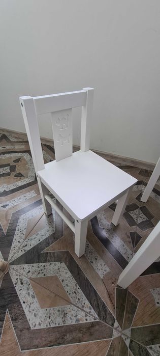 Детска маса и столчета комплект