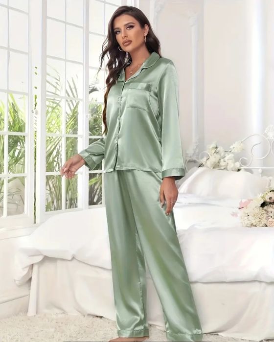 Pijama satin culoarea mint