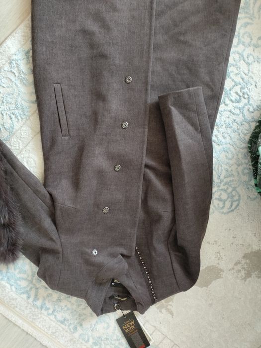 Продам пальто весна осень.