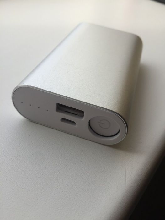 Повер банк емкостью 5200 мАн