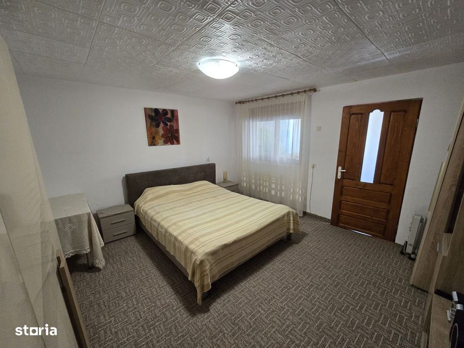 De vanzare casa cu suprafata construita 92mp si curte de 584mp