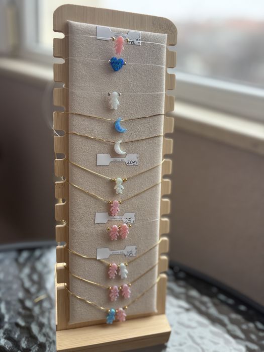 Сребърни колиета с опал