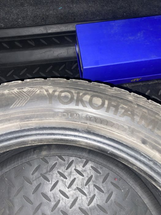 Yokohama  камри 55 R17