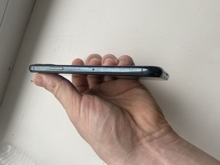 Срочно iphone 11 pro64g