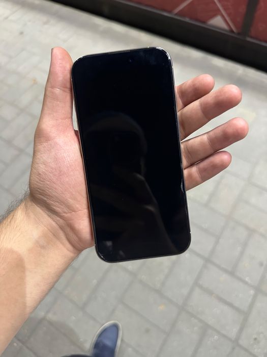продам iPhone 16 pro Black Titanum 256 gb