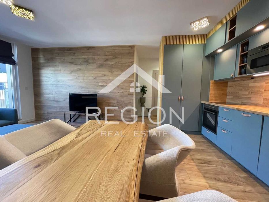 Дава се под наем Двустаен апартамент в Варна, Победа - 70 кв.м за 612 € - Снимка #1