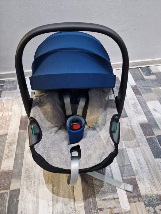 Vand Scoica Auto ISOFIX Maxi-Cosi Pebble 360 Essential Blue, 40-82 cm