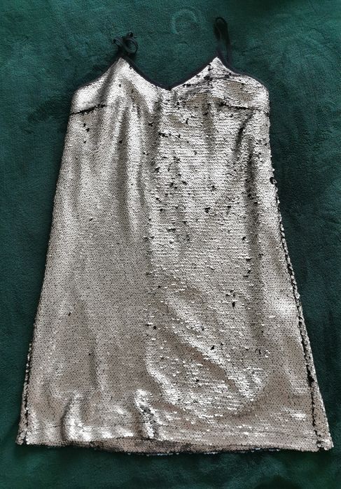 Rochie cu paiete DANI, mărime S, 50 lei