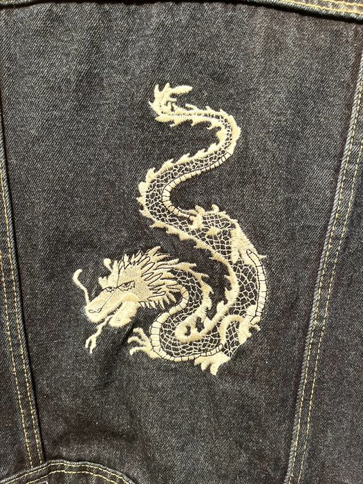 Geaca de blugi deosebita