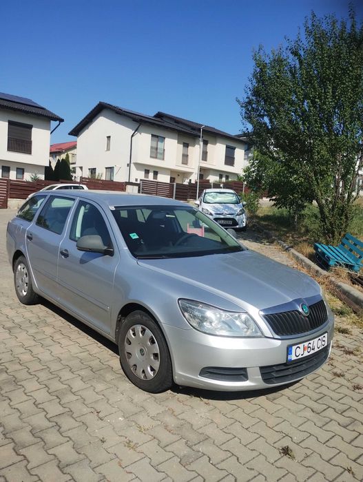 SKODA Octavia 2011 — imagine 2