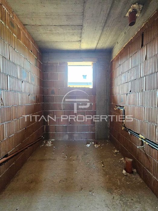 Едноетажна къща Първенец