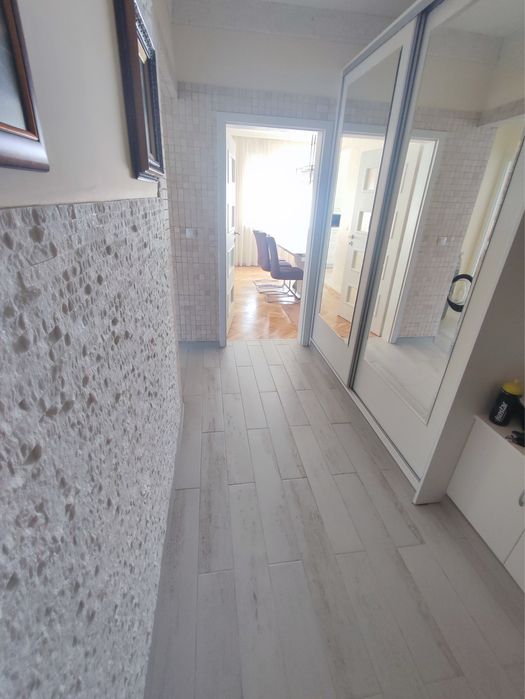 Продава се Тристаен апартамент в Хасково, Дружба 1 - 130 кв.м за 1500 €/кв.м - Снимка #4