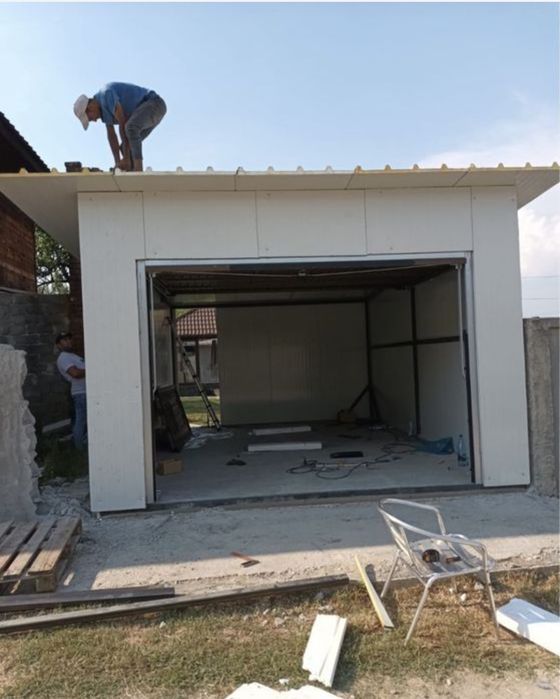 Executam la comanda garaje metalice si panouri sandwich folosind mater