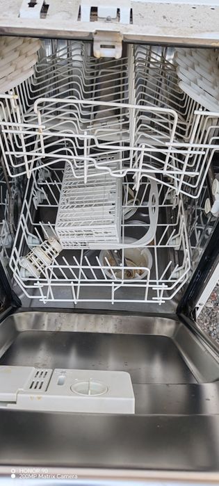 Продам посудомоечную машинку