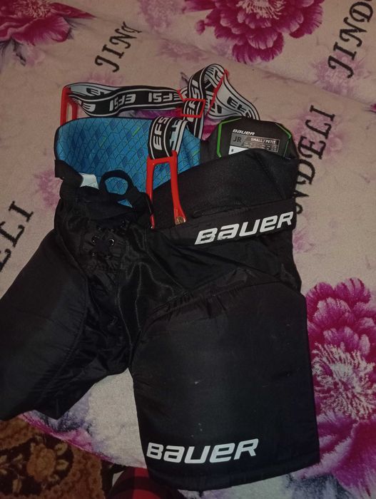 Хоккейная форма BAUER возраст от 8-12 лет