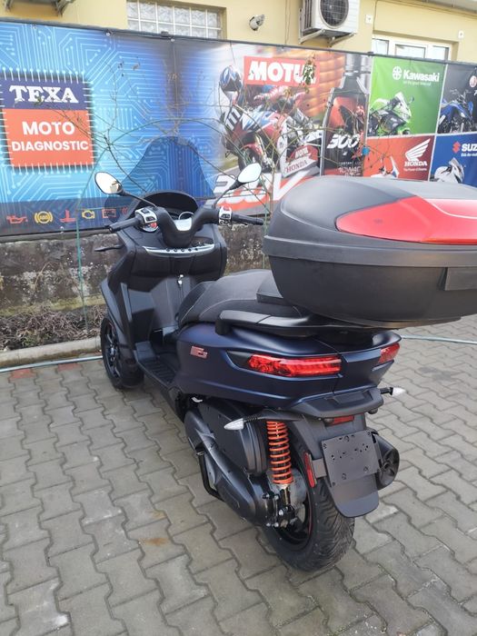 Piaggio mp3 350 sport