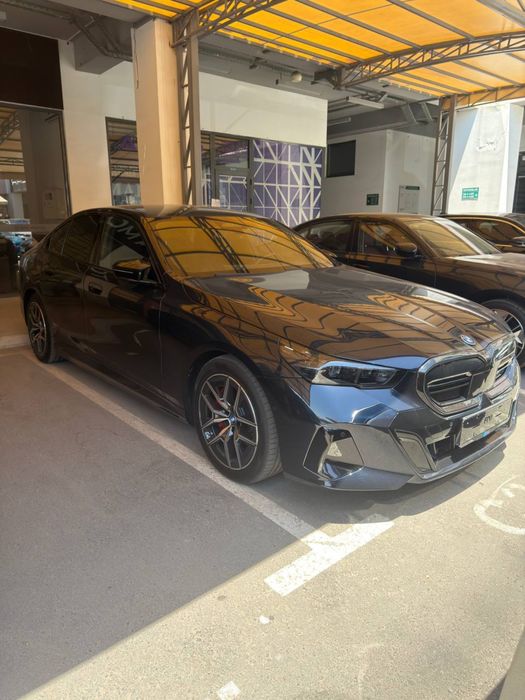 BMW i5 M60 2024 yil