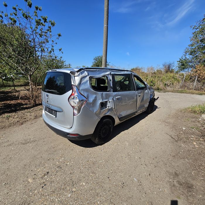 Dacia Lodgy

1.6, Комби, Употребяван, За части, Видин