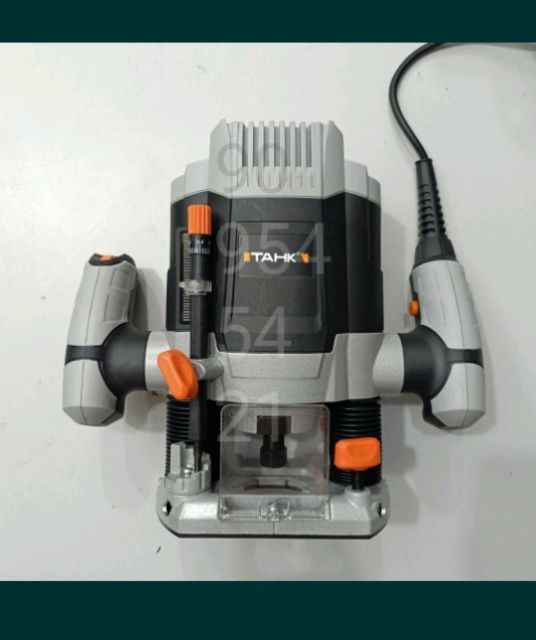 Новый электрический фрезер TANK 
Мощность 1800вт
Частота врашения 110