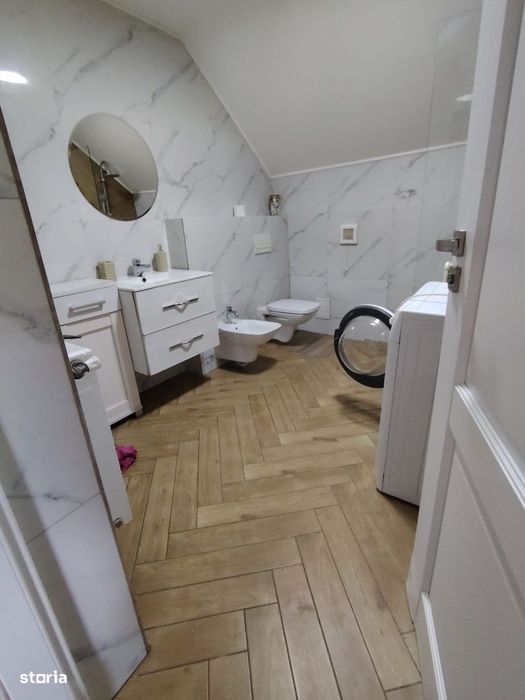 Inchiriere Apartament 3 camere semidecomandat, 80 mp, Eroilor
