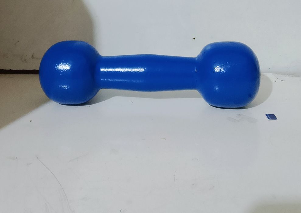 Гантель спортивный 3 кг