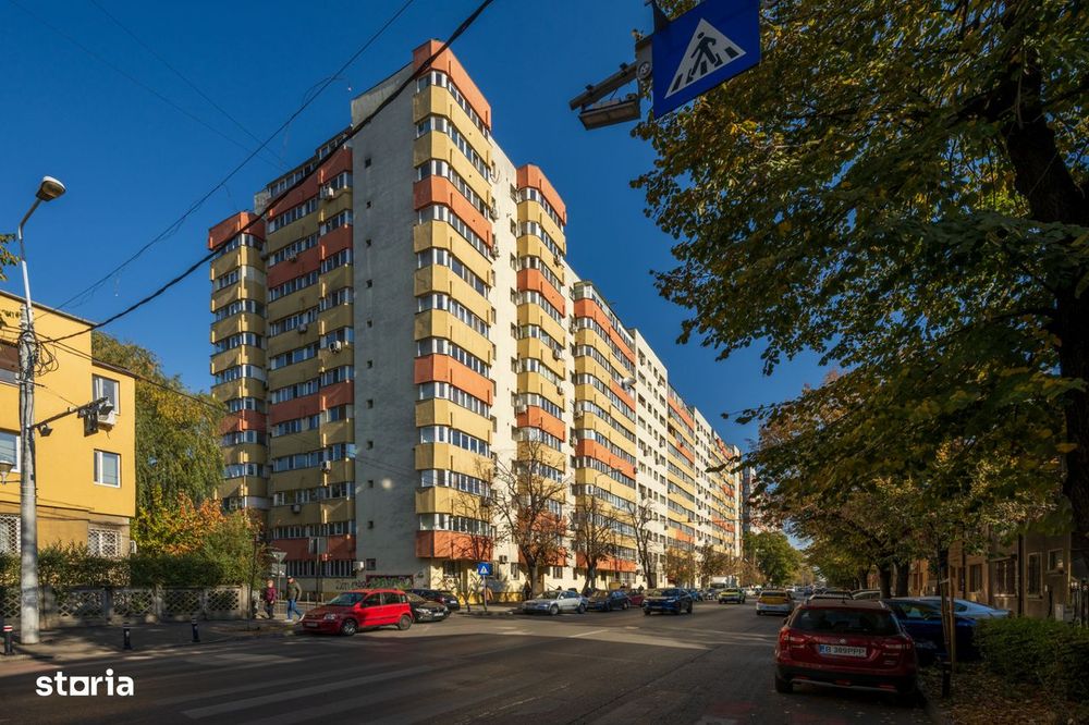 Apartament 4 camere, renovat, nemobilat | Lacul Tei