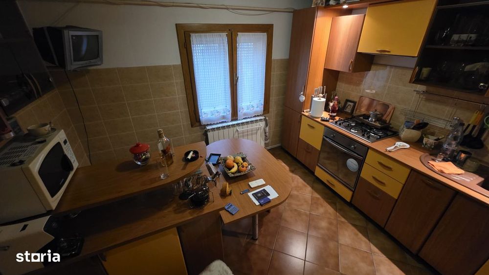 Apartament 3 Camere Et1/3- Zona Razboieni