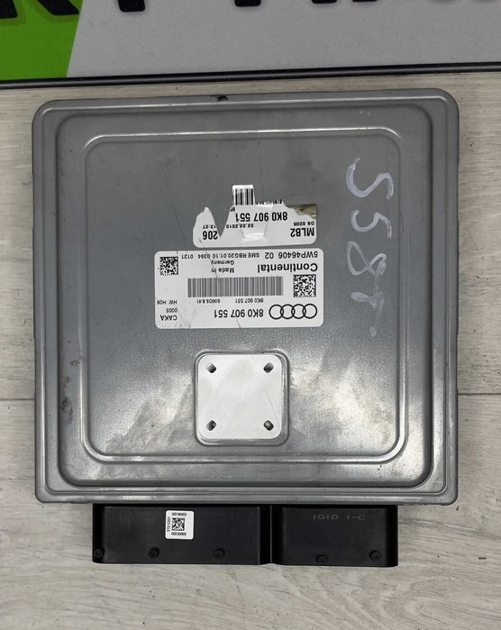 Компютър двигател AUDI S4 S5 8K0907551